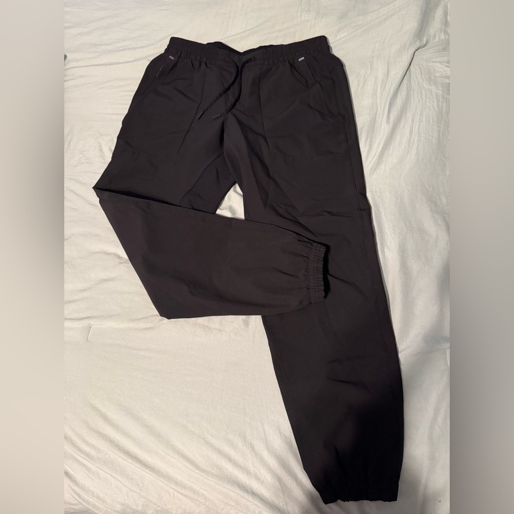 Lululemon License to Train Jogger Regular